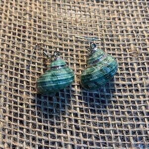 NWT Handmade Shell Earrings